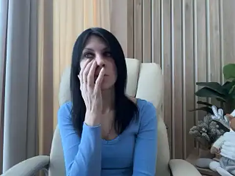 InjaAtHome live sex cam