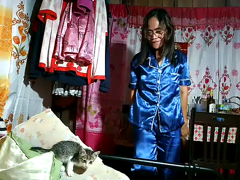 hot_bella11's cam snapshot