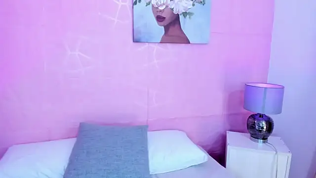 gemma_roberts_'s cam snapshot