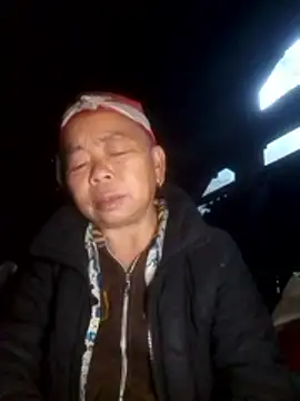 VangLe73 live sex cam