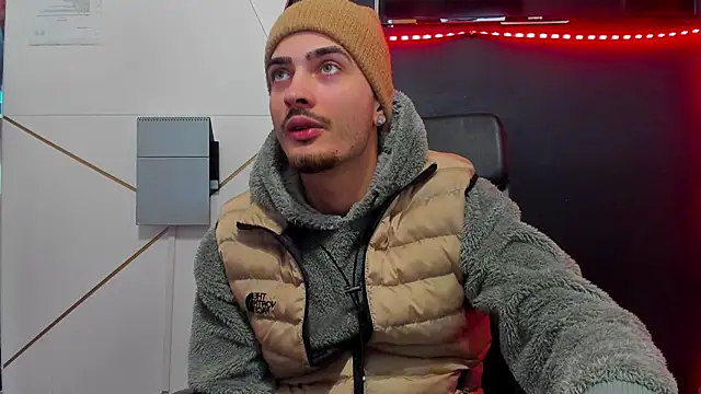 BrandonTate live sex cam