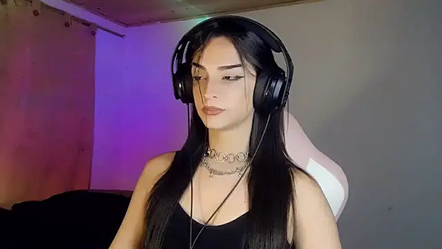 Dollbehavior_'s cam snapshot