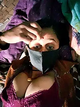 Divya_Chandok's cam snapshot