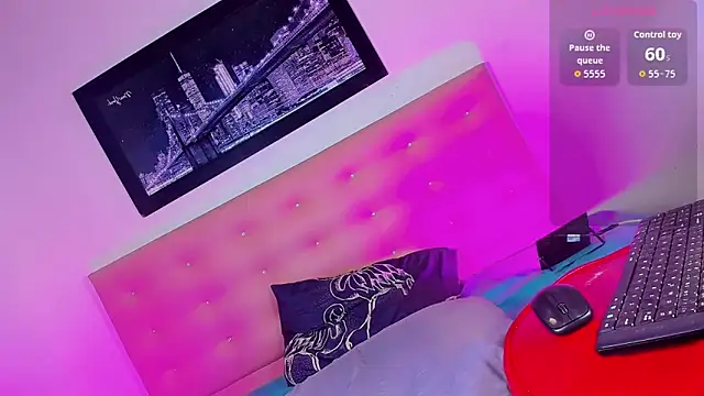 -Issa-Doll's cam snapshot