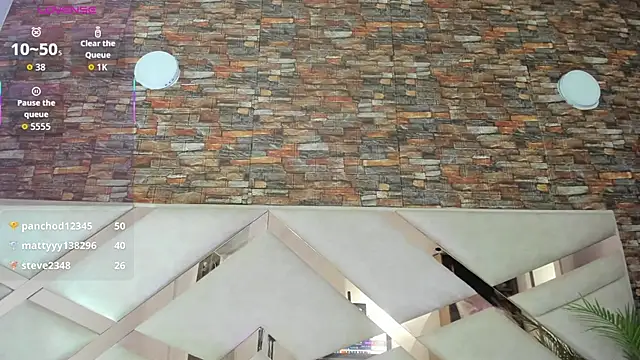 sophie_pariss's cam snapshot