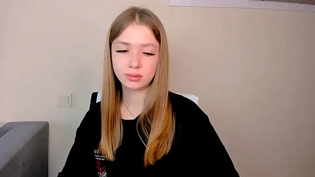 ElleLuv_'s cam snapshot