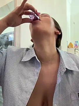 ClaraPasssion's cam snapshot