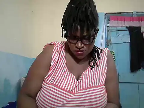 sexy_bigboobss's cam snapshot