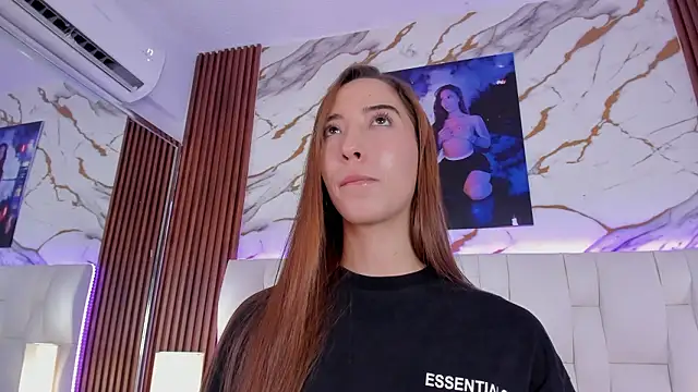 Morggan_Fox_'s cam snapshot