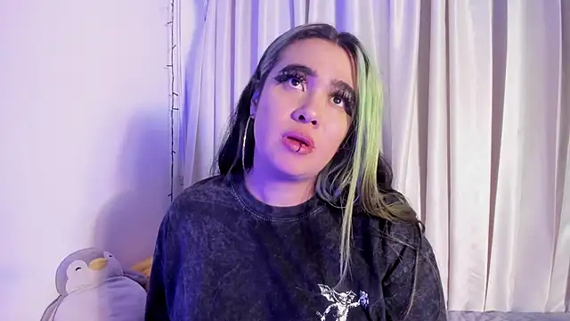 Lilith_Zenith_'s cam snapshot