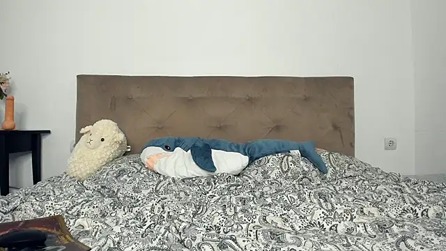 LaraStone69's cam snapshot