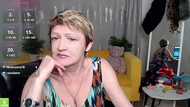 SexyGrandma_ live sex cam