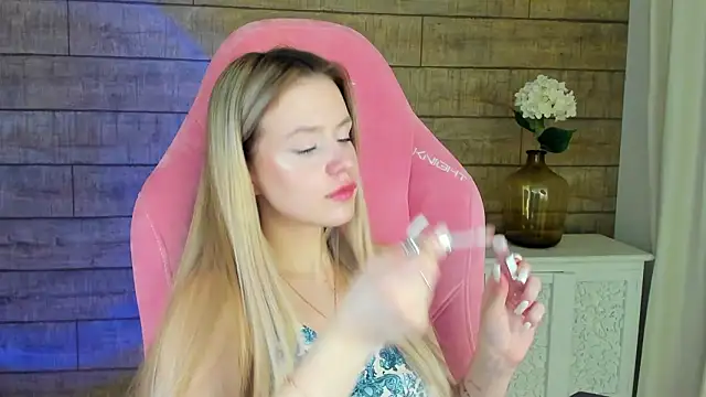 MilanaBalmain's cam snapshot