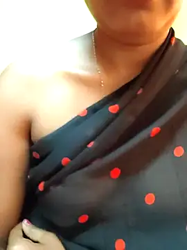 arushi_bb's cam snapshot