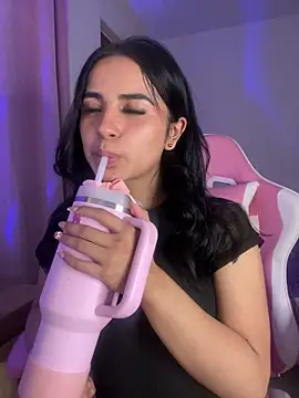 Emily-14's cam snapshot