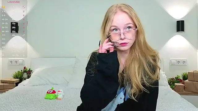 GhisllaineWestler's cam snapshot