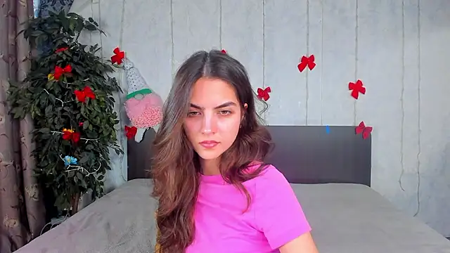 Milana_Crystal_'s cam snapshot