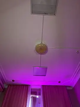 HugeBoobsAlice live sex cam