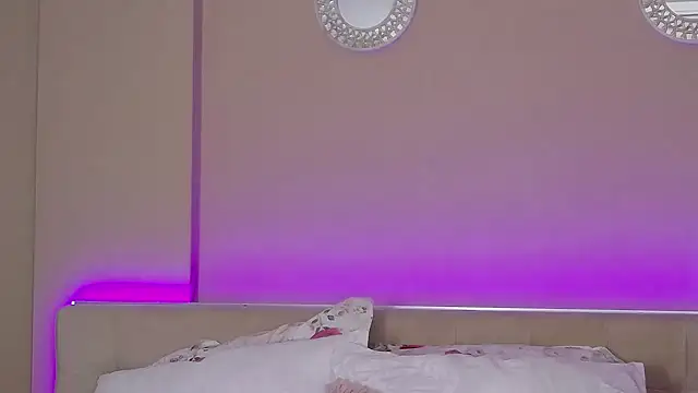 Emily_Sheen's cam snapshot