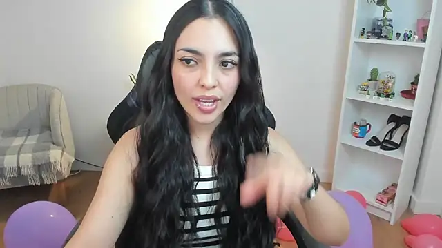 _BellaEvans_'s cam snapshot