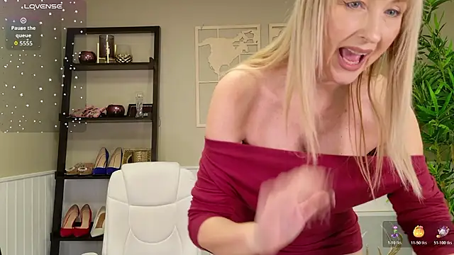 LadyLeea's cam snapshot