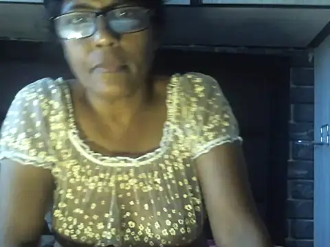 MsAttitude's cam snapshot