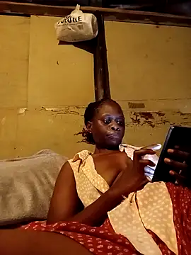 ZIPORA07's cam snapshot