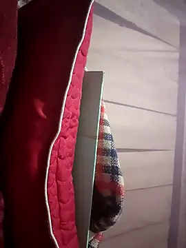 LeanaLy's cam snapshot