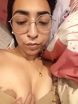 Yani-14's cam snapshot