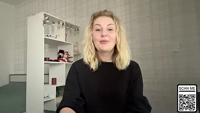 Blondie_xoxoxo's cam snapshot