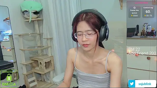 littlemiilk's cam snapshot