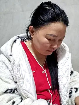 yoowwmr's cam snapshot