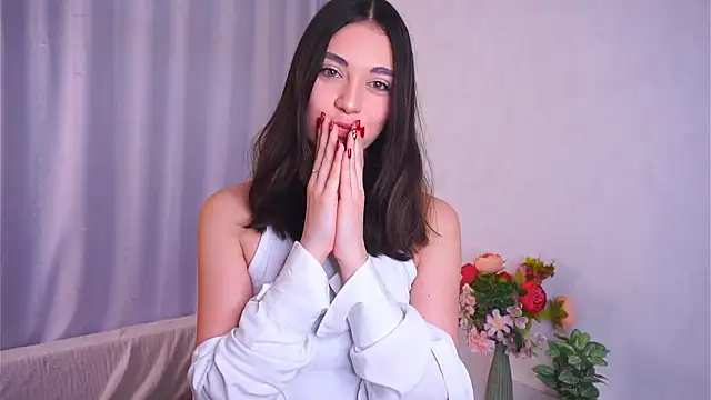 ElyseMangina's cam snapshot