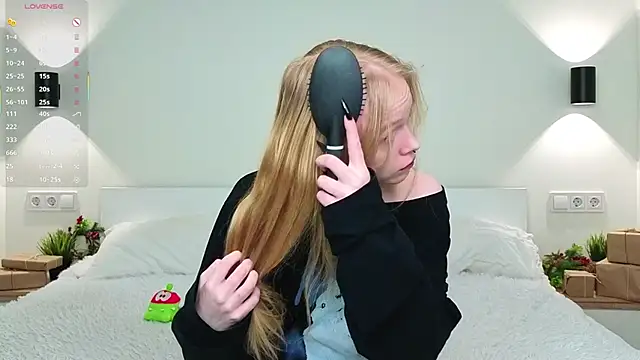 GhisllaineWestler's cam snapshot