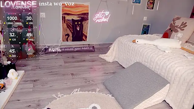 Careful_i_bite's cam snapshot