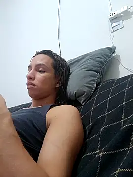 ofjuliaa's cam snapshot