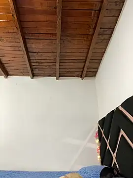 Zaratattoox's cam snapshot