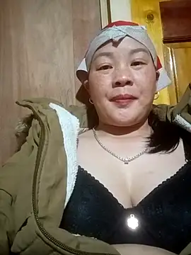 MinaYangon502's cam snapshot