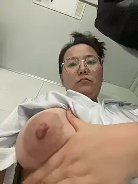 Youyou_12's cam snapshot