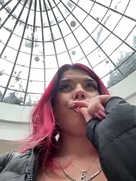 RiriRoseey's cam snapshot