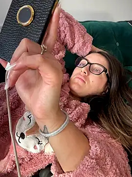 HotXMom_'s cam snapshot