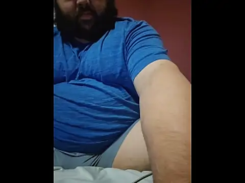 Strongbutgentle36 live sex cam