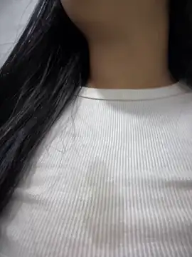 Estefanii- live sex cam