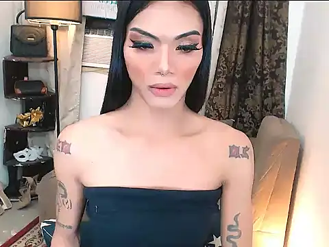 yoursexyasiantsxx's cam snapshot