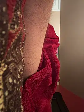 DILFiGuess1 live sex cam