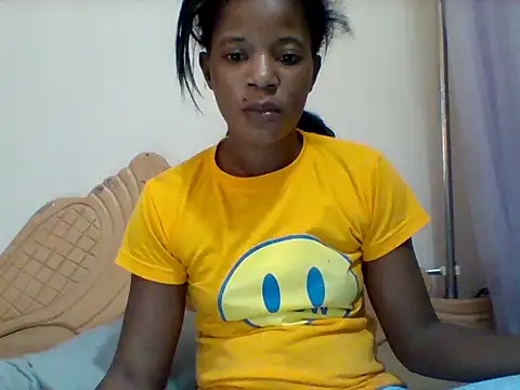 Ebonykezzia live sex cam