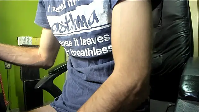 BigCumShoot live sex cam