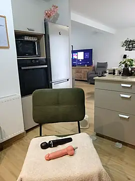 LaureLiveXX's cam snapshot