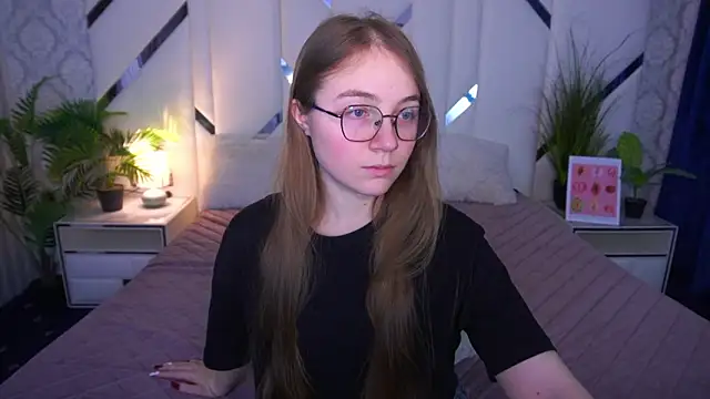 ArrinaWairr's cam snapshot