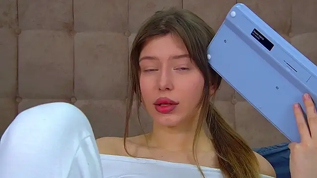 LiliaBianka's cam snapshot